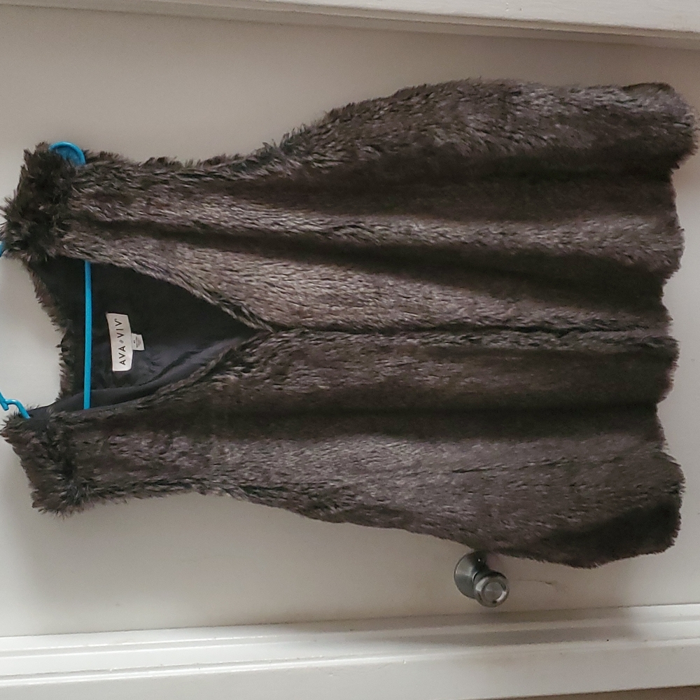 Faux fur vest 2